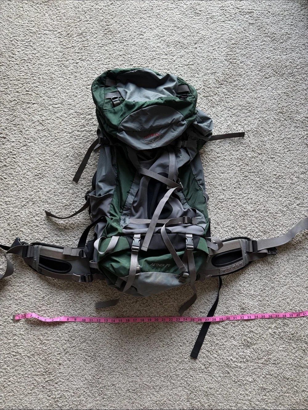 Osprey aether 70 outdoor hiking backpack with back support straps